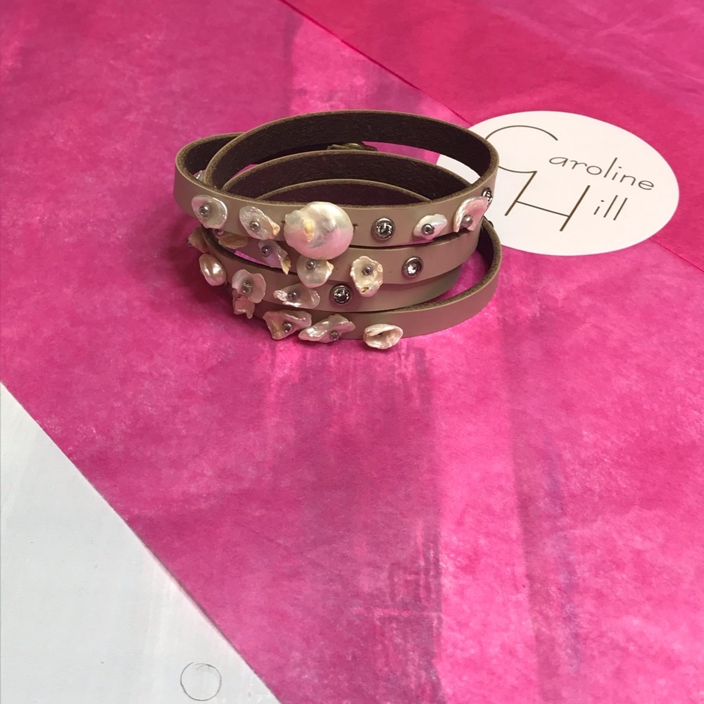 Acorn Freshwater Pearl and Leather Wrap bracelet